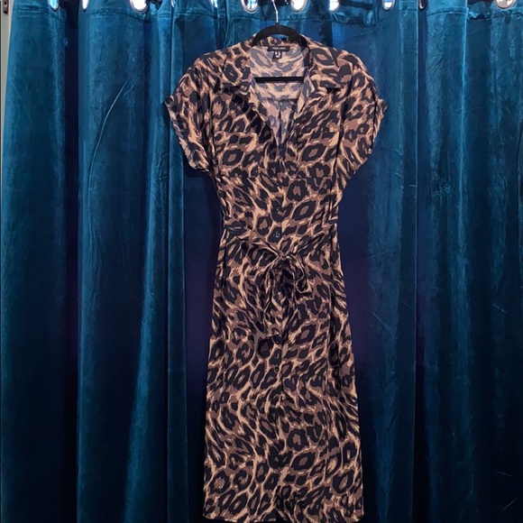 New Look Leopard Print Midi Shirt Dress - Picture 2 of 4
